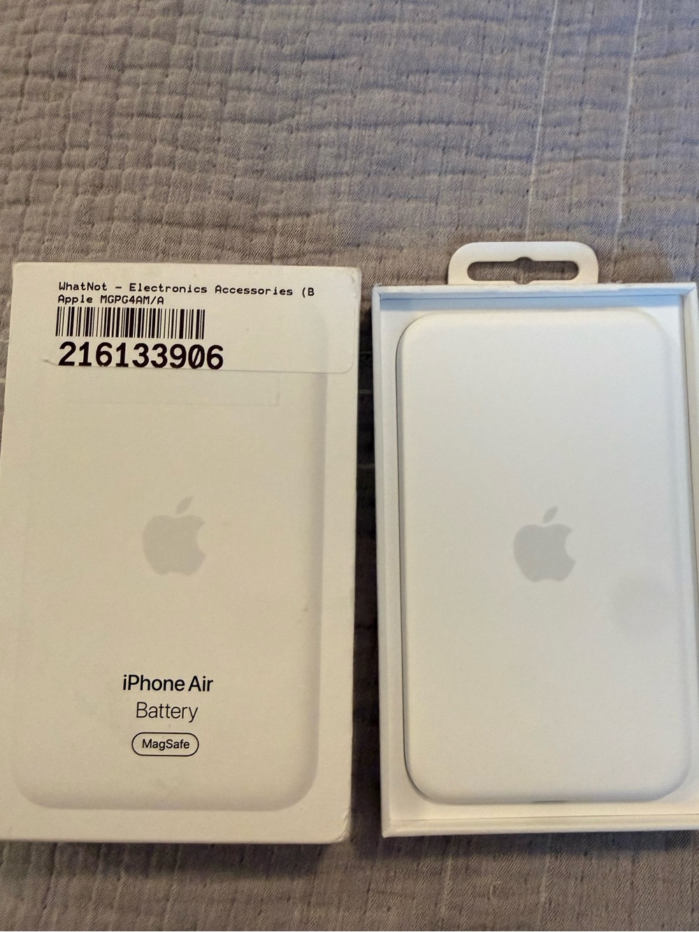 Apple iPhone Air MagSafe Battery Pack Charger - White